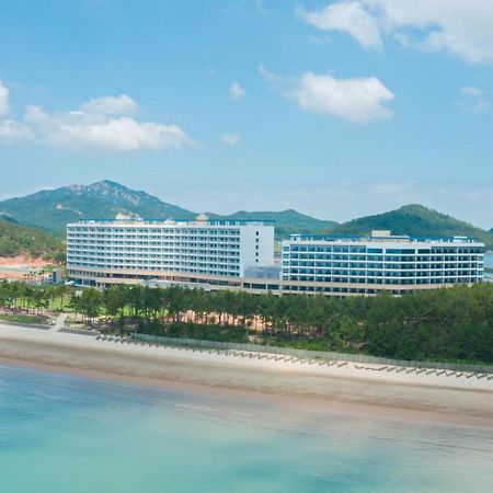 C-One Resort Jaeundo Sinan Екстериор снимка