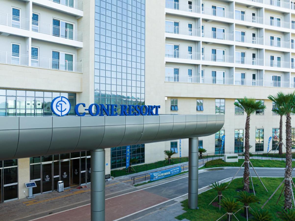 C-One Resort Jaeundo Sinan Екстериор снимка