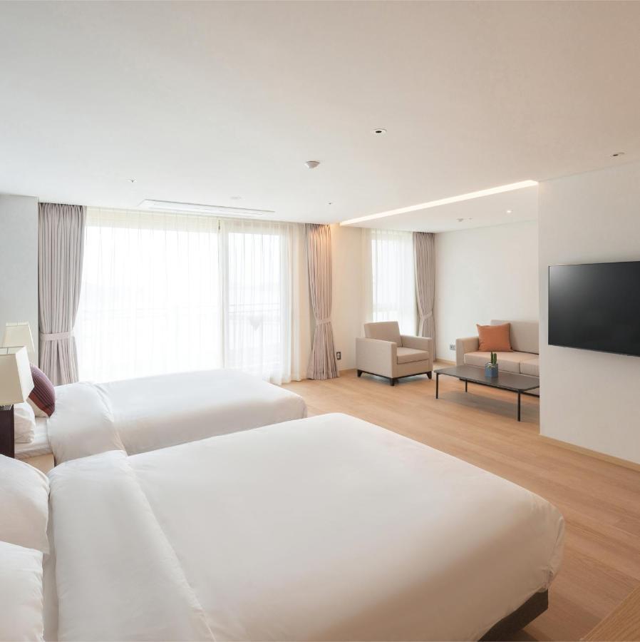 C-One Resort Jaeundo Sinan Екстериор снимка